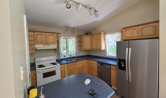 1890 Franklin Pierce Hwy, Barrington, NH 03825