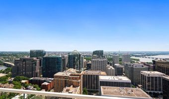 1781 N PIERCE St 501, Arlington, VA 22209