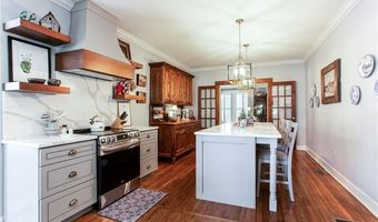 2345 Seagraves Mill Rd, Hull, GA 30646