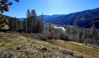 618 Quail Dr, Ahsahka, ID 83520