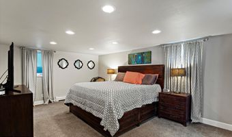 7243 Old Harbor Ave, Anchorage, AK 99504