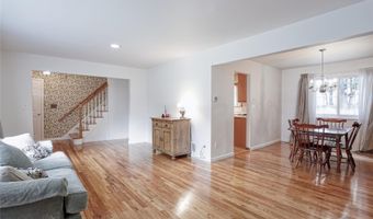 12 Provost Dr, Airmont, NY 10901