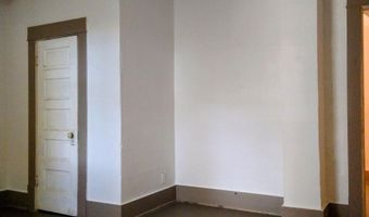 215 N H St, Albion, WA 99163