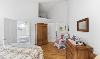 73 Oceanwoods Dr, North Kingstown, RI 02852