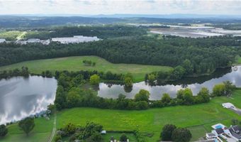 946 Gardner Springs Rd SE, Adairsville, GA 30103
