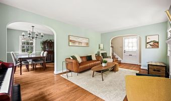5706 9TH Rd N, Arlington, VA 22205