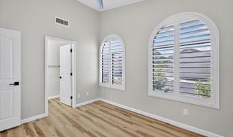 6831 S OAKMONT Dr, Chandler, AZ 85249