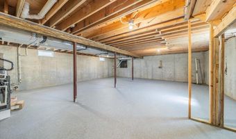 187 Grand Central Pkwy, Bayville, NJ 08721