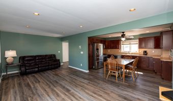 73 Carlyle Dr, Bayville, NJ 08721
