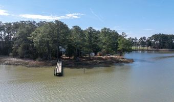 25285 CANTRELL Ln, Accomac, VA 23301