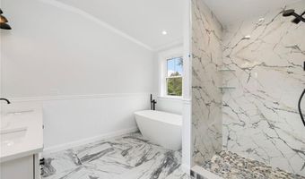 55 Dolphin Ave, Jamestown, RI 02835