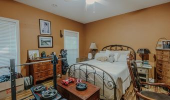 100 Redwood Dr, Bainbridge, GA 39819