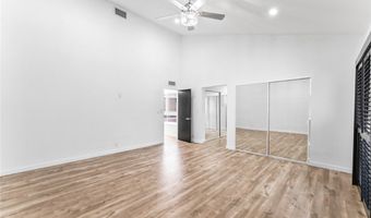 5401 Zelzah 114, Encino, CA 91316