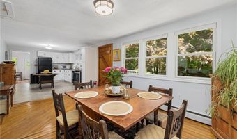 10 Summer St, Jamestown, RI 02835