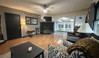 201 N Scandia St, Alpha, IL 61413