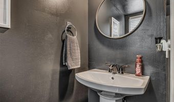 3128 N Timber Ave, Bethany, OK 73008