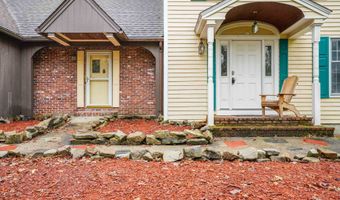 15 Roosevelt Dr, Bedford, NH 03110