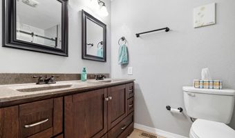 615 E Prairie Ln, Ash Grove, MO 65604
