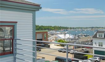433 Thames St E, Newport, RI 02840