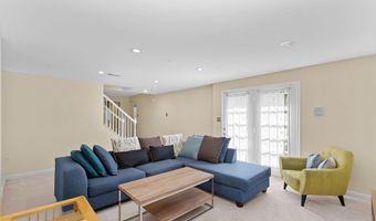 21493 CHICKACOAN Trl, Broadlands, VA 20148