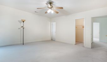 10604 MAPLECREST Ln, Potomac, MD 20854