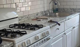 33 S North Carolina 102, Atlantic City, NJ 08401