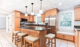 680 Fletcher Rd, North Kingstown, RI 02852
