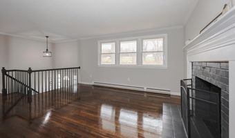 377 High St, Candia, NH 03034