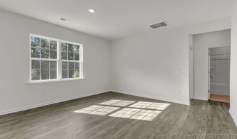 725 Lazy Elm Ln, Aberdeen, NC 28315