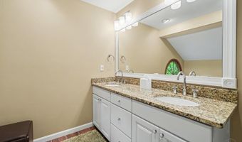 6975 Perthview Dr, Anderson Twp., OH 45244