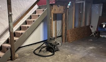 709 N St, Aurora, NE 68818