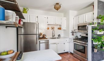 72 Lakeview Ter Unit D, Burlington, VT 05401