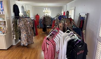 240 Whittle Cir, Ashburn, GA 31714