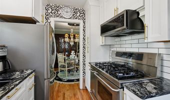 3618 SW 9th St, Des Moines, IA 50315