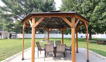 601 5th St, Brodhead, WI 53520