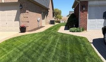 10368 Saint John Dr, Algonac, MI 48001