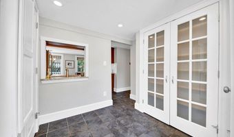 31 Ashton St, Beverly, MA 01915