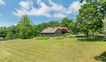 57 Roberts Cove Rd, Alton, NH 03809