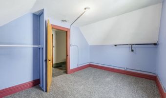 329 W 5th St, Auburn, IN 46706