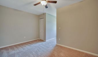 24 Chesterfield Lake Dr, Beaufort, SC 29906