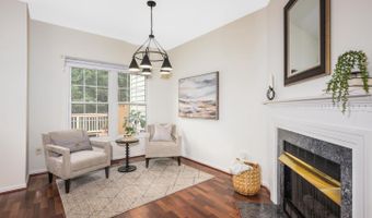 534 WINDING ROSE Dr, Rockville, MD 20850