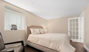7 Robins Way, North Providence, RI 02904