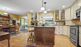 146 Habant Rd, Amherst, OH 44001