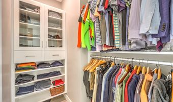 10337 Kesington Dr, Las Vegas, NV 89135