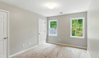 3274 Eagle Watch Dr, Woodstock, GA 30189