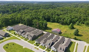 825 NE Heights Ln, Bentonville, AR 72712