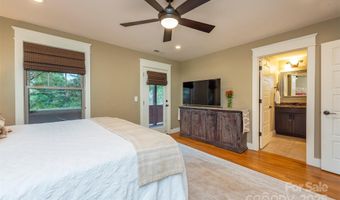 71 McLain St, Asheville, NC 28803