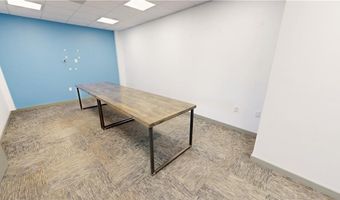 402 SW A St, Bentonville, AR 72712