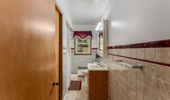 1220 Irving St, Alexandria, MN 56308