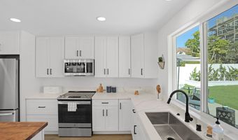 2860 Hope Ave, Carlsbad, CA 92008